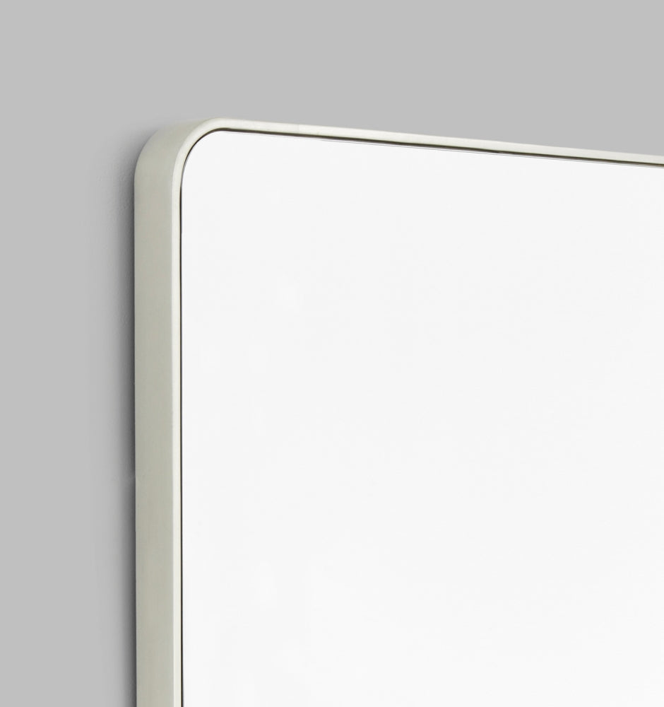 Flynn Curve Leaner Mirror