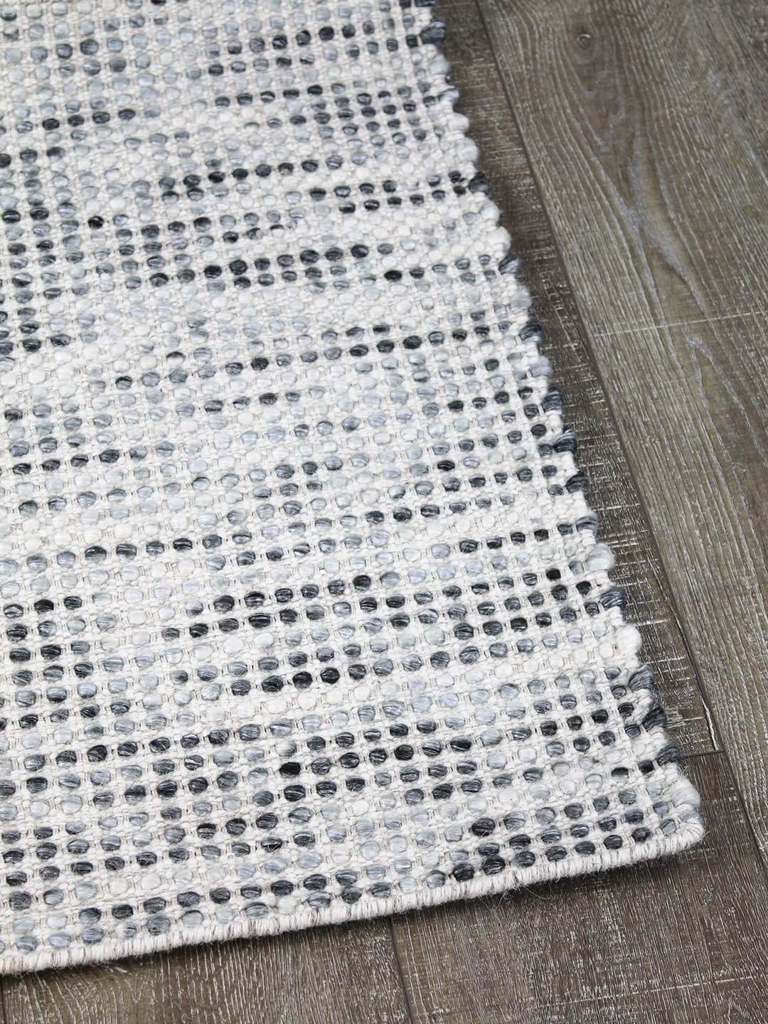 Kobe Rug by Rug Collection - Sofas Direct